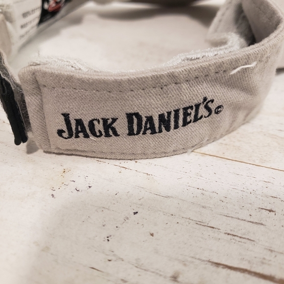 Clint Boyers JACK DANIEL’S 2007 NASCAR VISOR - Picture 3 of 7